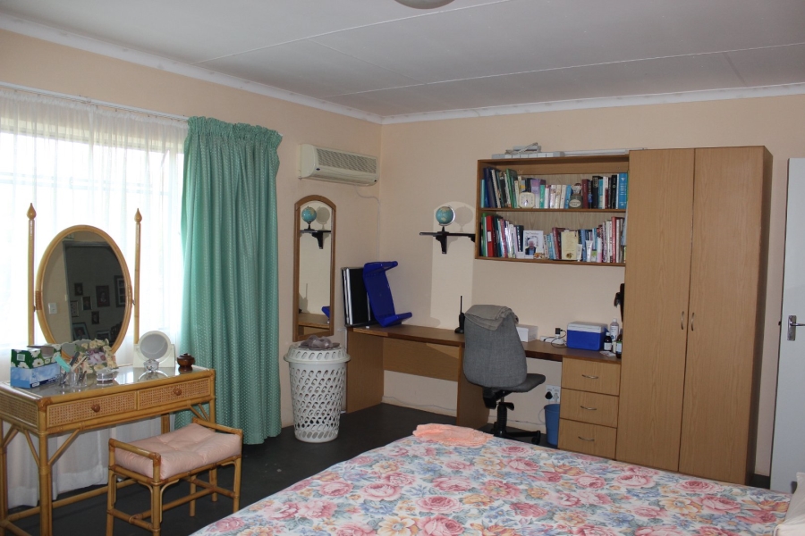 5 Bedroom Property for Sale in Deneysville Free State